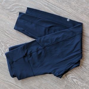 Navy Lululemon leggings with pockets